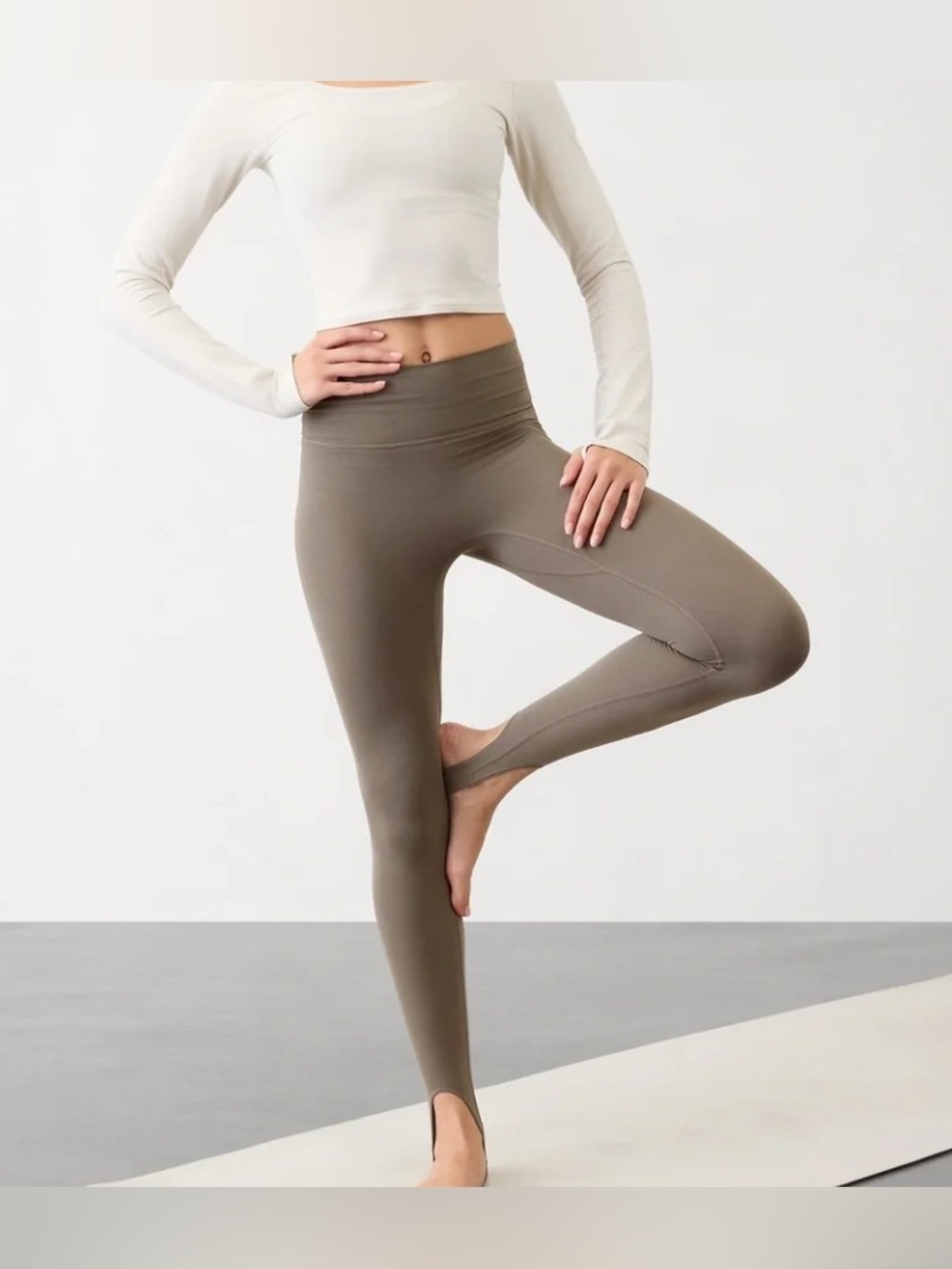 ATHLETA TRANSCEND STIRRUP TIGHT